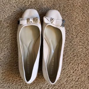 Size 9 1/2 Andrew Geller flat shoes